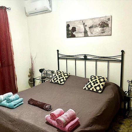 La Maison De Famille Appartamento Indipendente Con Cucina E Lavatrice Ольбия Экстерьер фото